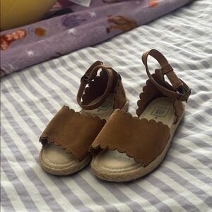 GAP Girls Tan Scalloped Ankle-Strap Sandals
